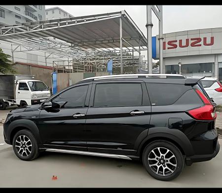 Thuê xe tự lái 7 chỗ Suzuki XL711