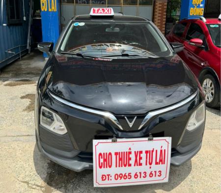Thuê xe tự lái Vinfast VF52